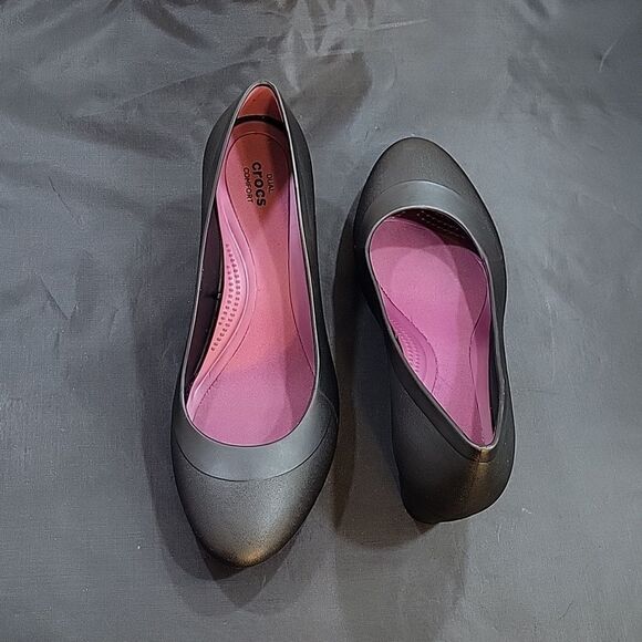 CROCS WOMEN'S LINA WEDGE ROUND TOE SLIP-ON SHOES - Picture 13 of 16